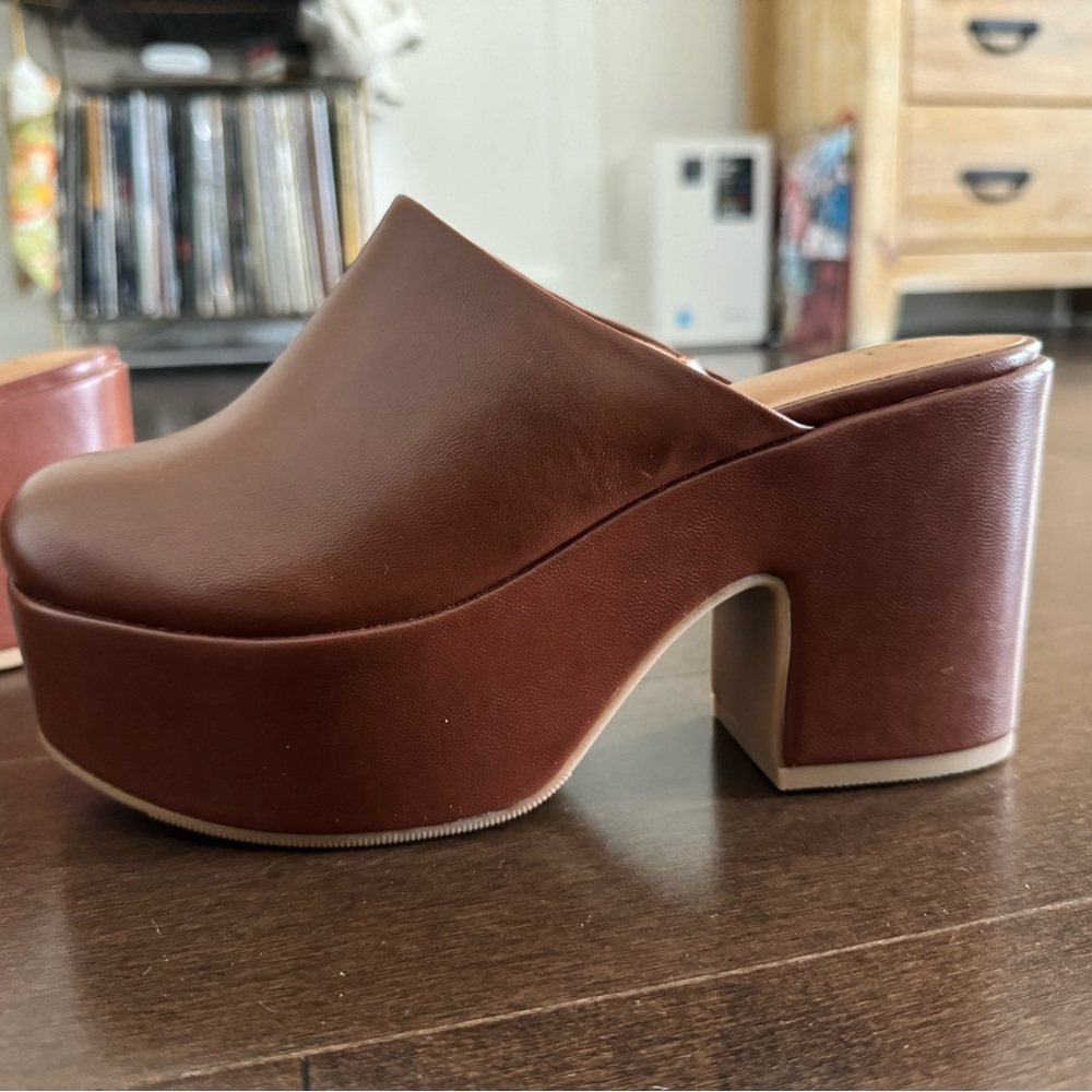 Brown Retro-Looking Heels
